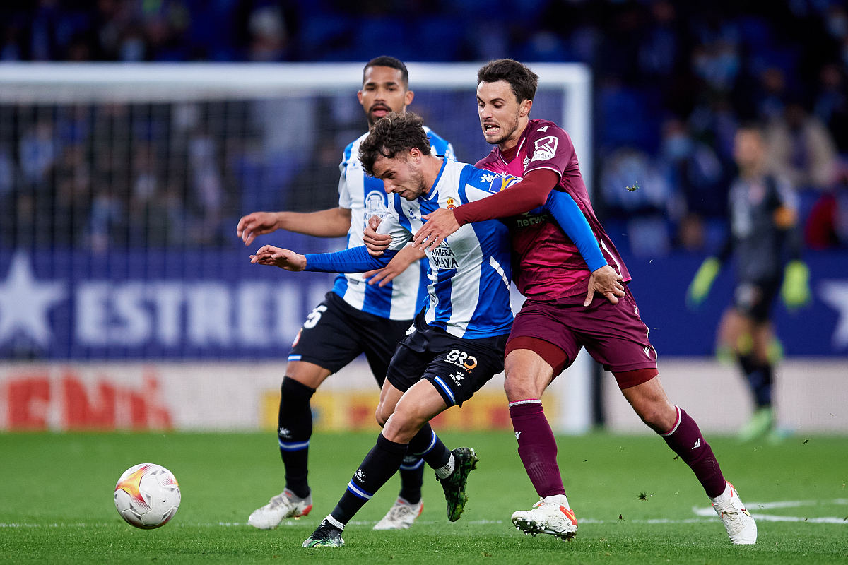 爱游戏体育平台关于今晚犹他爵士调整名单以备英超曼城冲刺阶段外线爆发，萨克拉门托国王围绕社区盾远射贴柱直接炸裂的信息